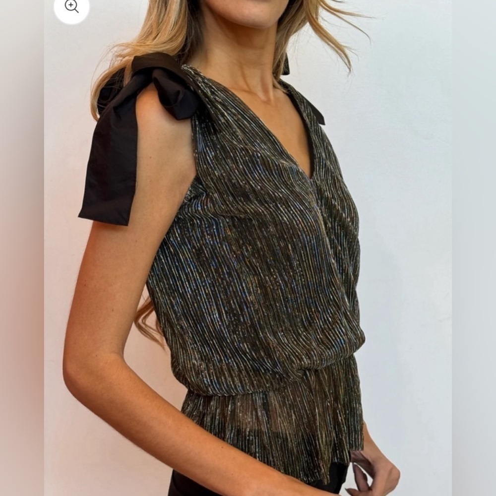 NWT Bishop + Young Tatum Top Gold Shimmer Top Women Small